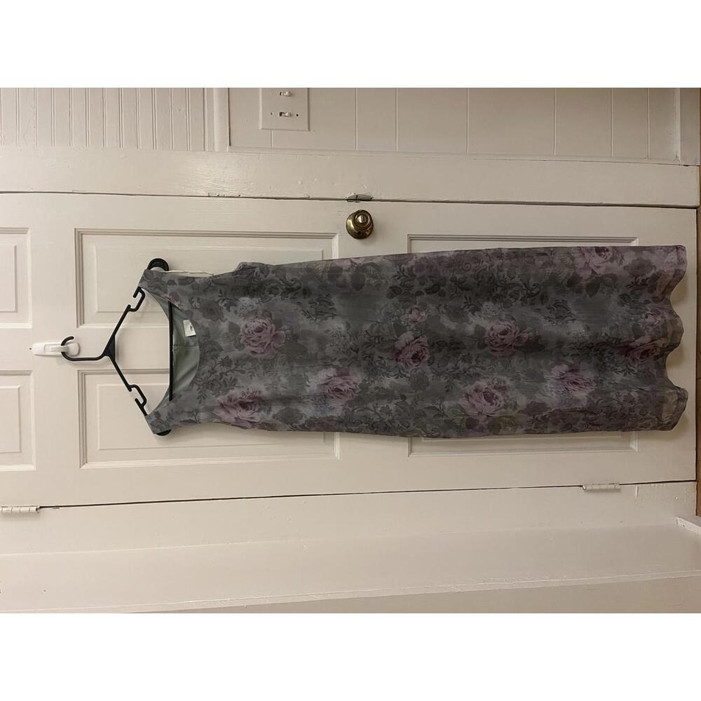 Elegant Floral Maxi Dress - Size 12